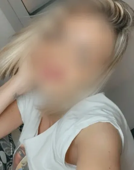 Alena, 35