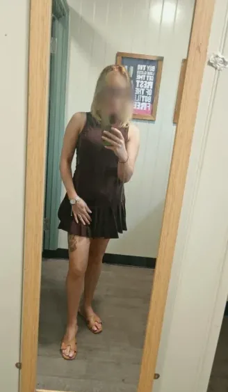 Eva, 36