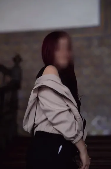 Helena, 26