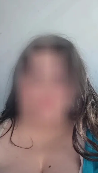 Lea, 24