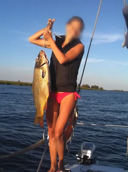 Lena, 39