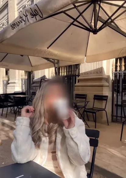 Lena, 32
