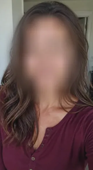 Nina, 39