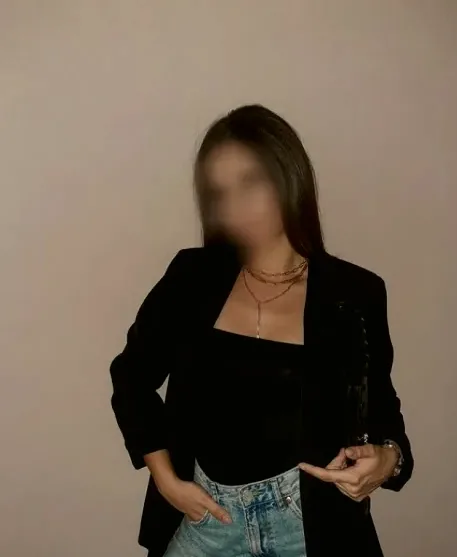 Romana, 35