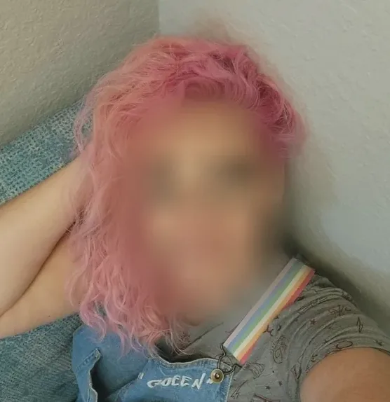 Sarah, 28