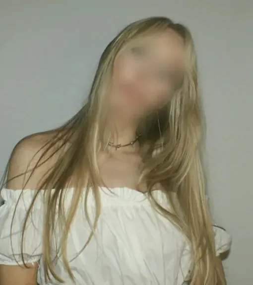 Selina, 20