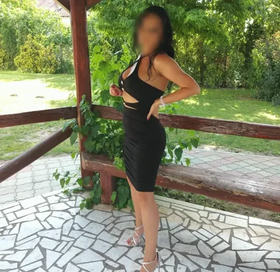 Selma, 36