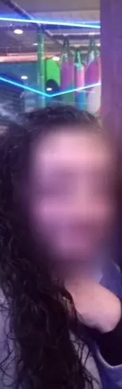 Silvia, 32