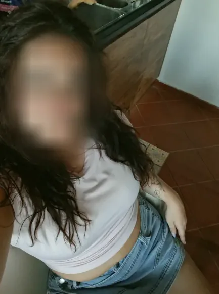 Simone, 31