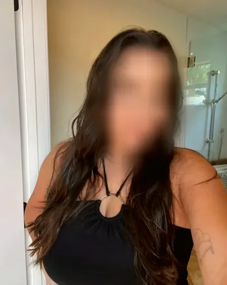 Sophie, 36