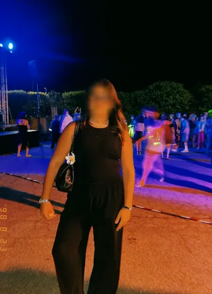Valerie, 18